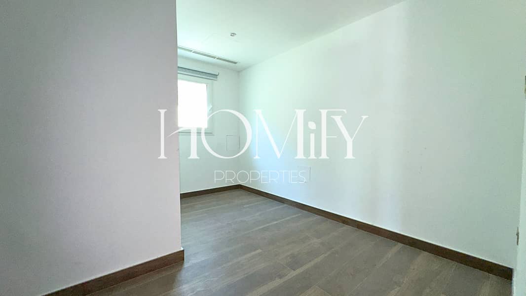 Big Plot | Spacious Layout | Private Garden - Image 14