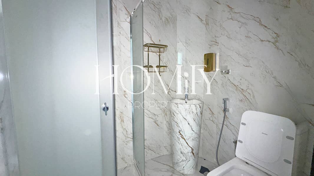 Big Plot | Spacious Layout | Private Garden - Image 17