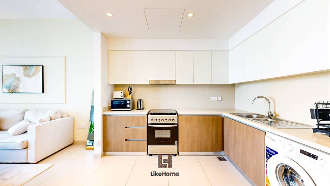 Exclusive September Only Offer: Modern Furnished Unit with Partial Sea View - Image 8