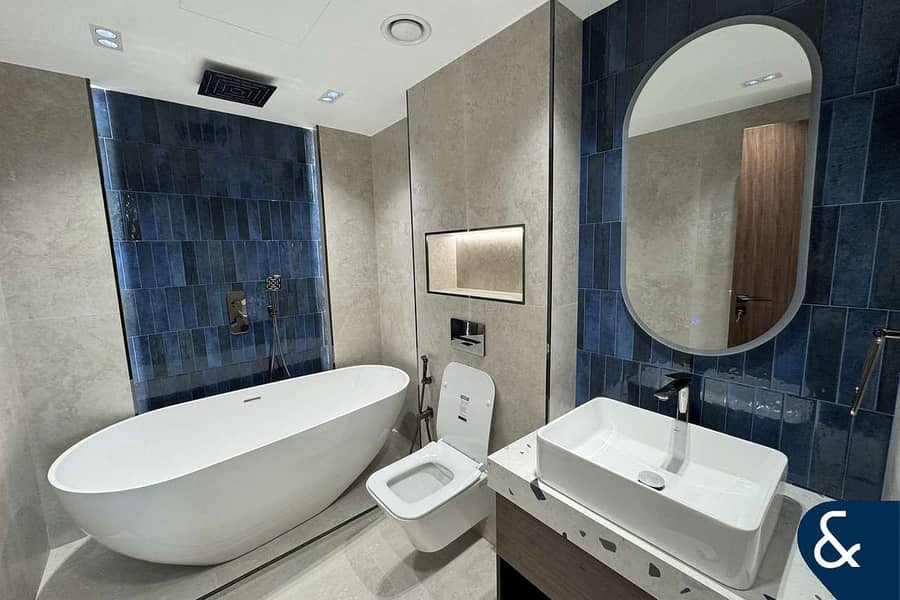 Upgraded | Fountain Views | Furnished