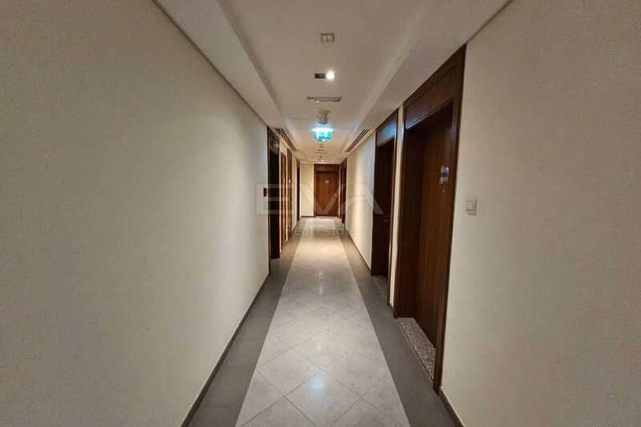 Fully Furnished | Vacant | Canal View | Spacious - Image 12