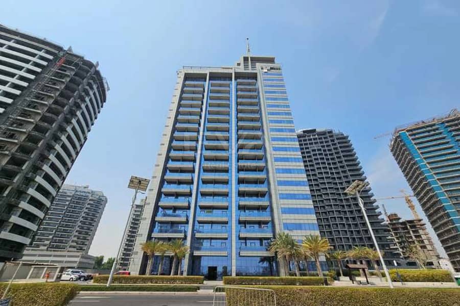 Fully Furnished | Vacant | Canal View | Spacious - Image 13