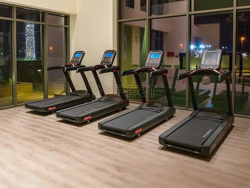 Prime Location | Semi-Furnished Studio | Close to Dubai Creek - Image 10