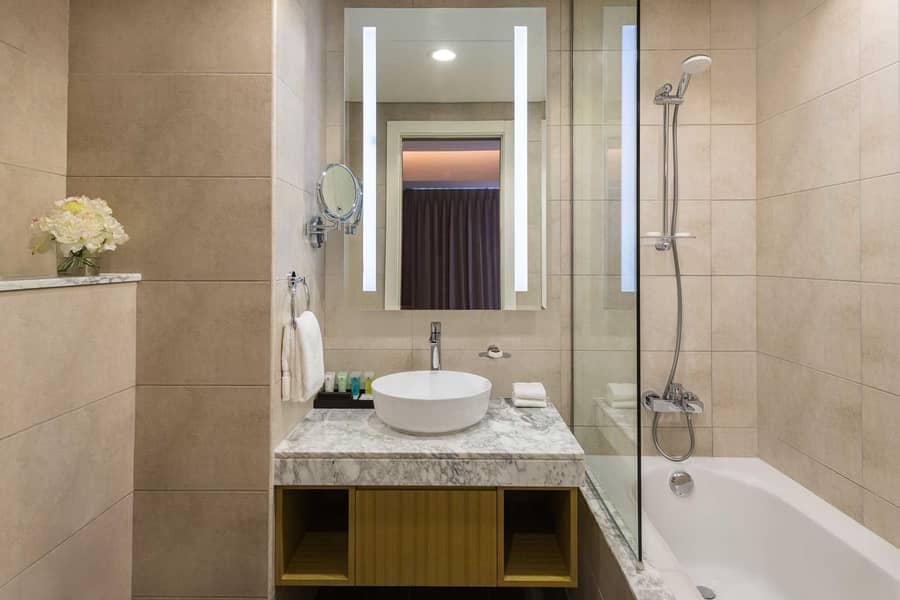 Fully Furnished 2-Bedroom Apartment | Aykon Tower B, DAMAC | AED 130,000 - Image 6