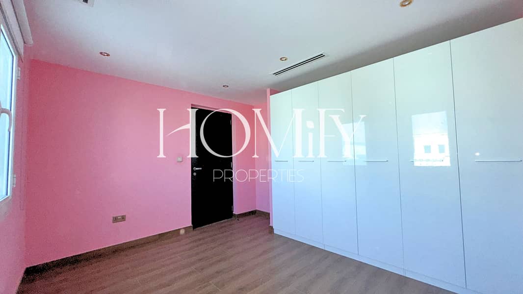 Spacious Layout | Big Plot | Private Garden - Image 11