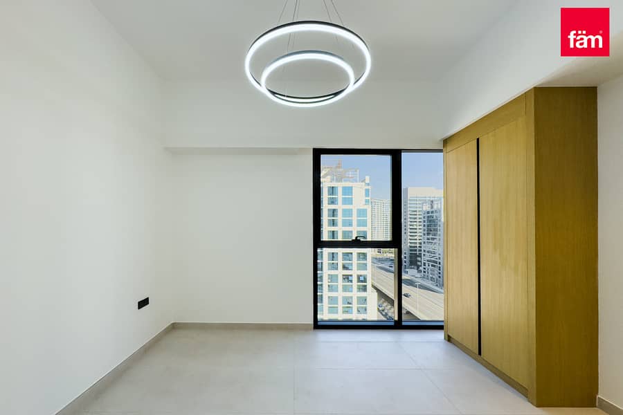 Best Price | Spacious Unit | Brand New - Image 9