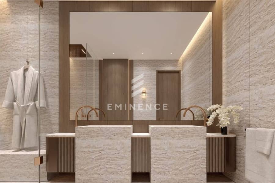 Stylish | Furnished | Balcony | Mid-Level - Image 7