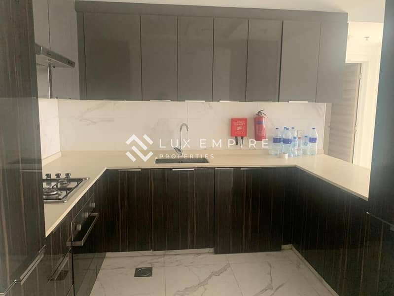 Spacious | High Floor | Community and Pool View