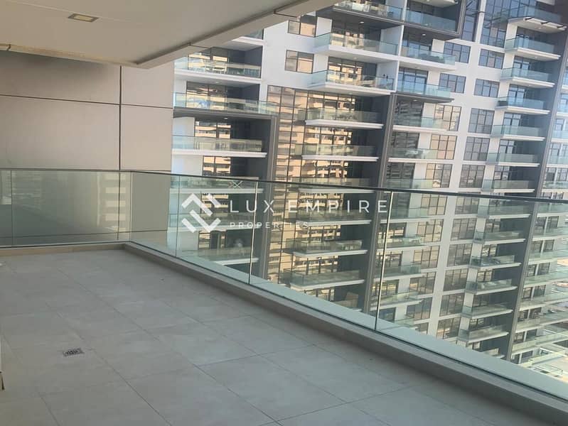 Spacious | High Floor | Community and Pool View - Image 12