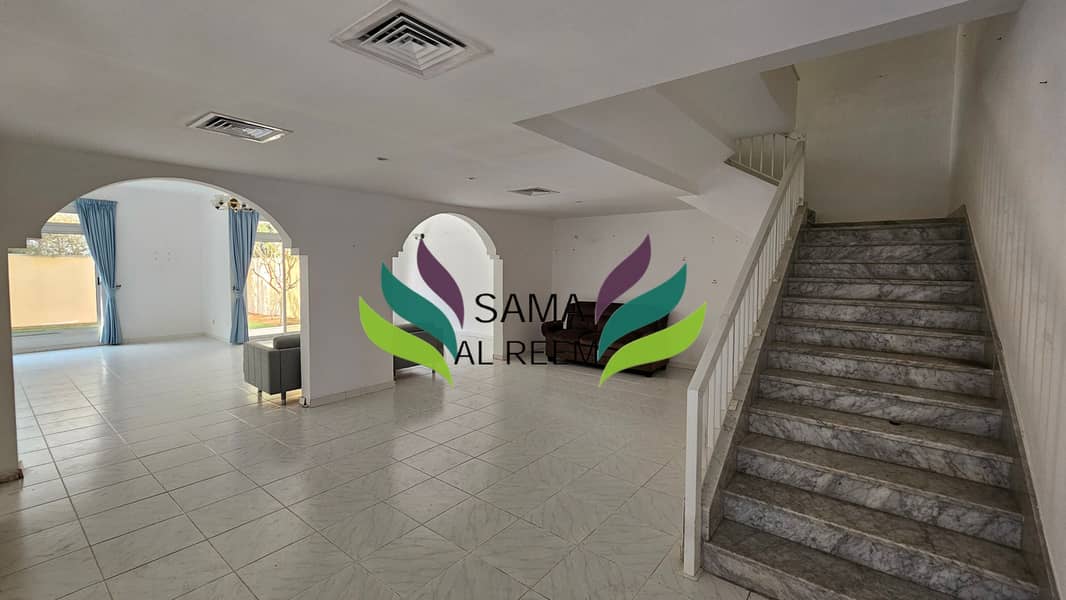 Spacious 3 Bedrooms + Maid Room | Private Garden - Image 11