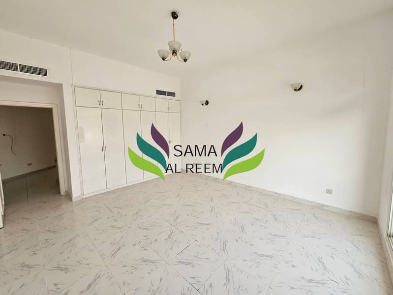 Spacious 3 Bedrooms + Maid Room | Private Garden - Image 15