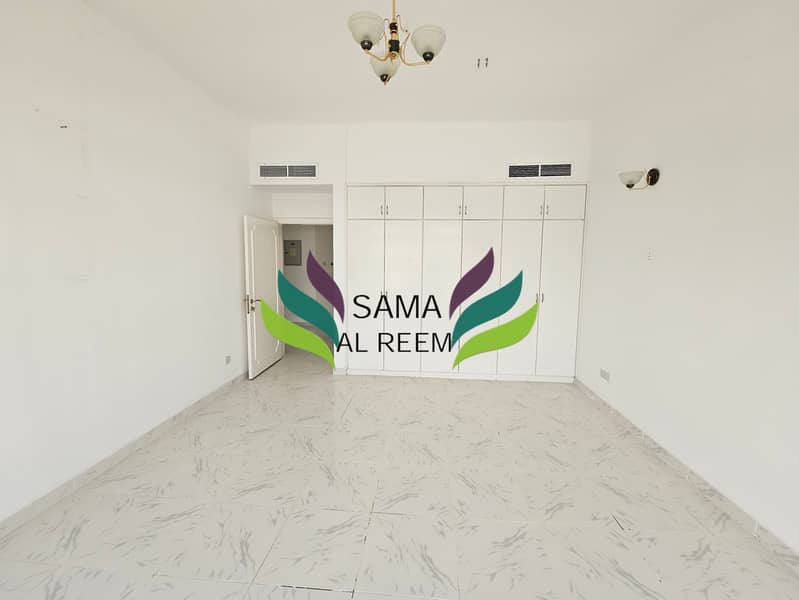 Spacious 3 Bedrooms + Maid Room | Private Garden - Image 16