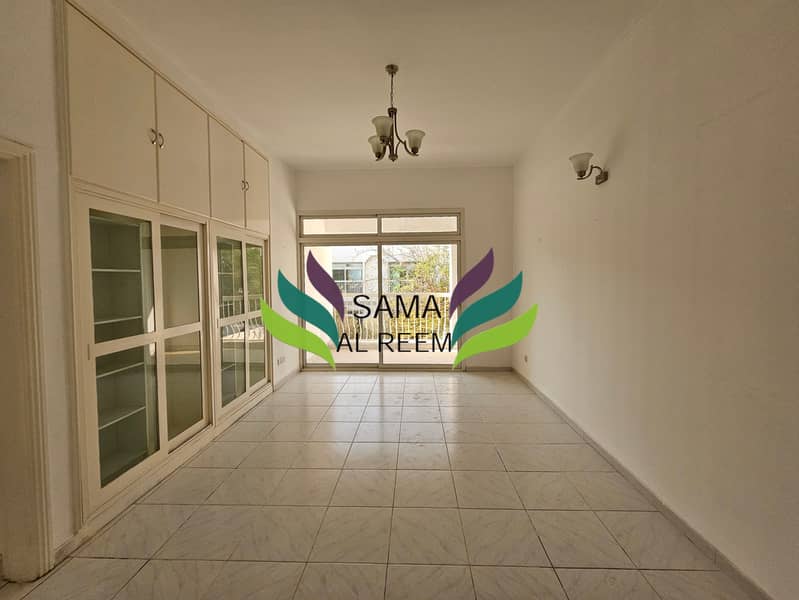 Spacious 3 Bedrooms + Maid Room | Private Garden - Image 19