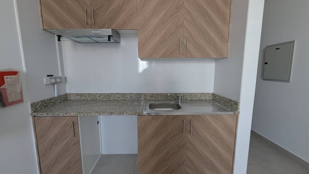 STUDIO |•| NEW BUILDING |•| SPACIOUS |•| MODERN FINISHING