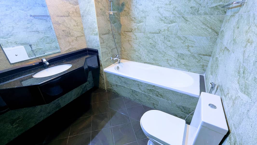 STUDIO |•| READY TO MOVE |•| MODERN FINISHING |•| HUGE SIZE LAYOUT - Image 6