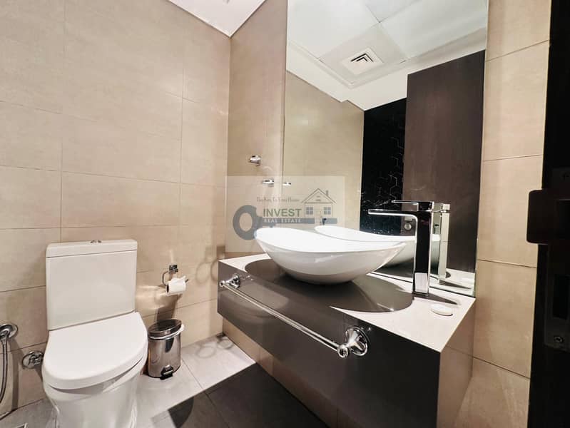 RENTED UNIT|| GURANTED ROI || SPACIOUS SIZE - Image 7