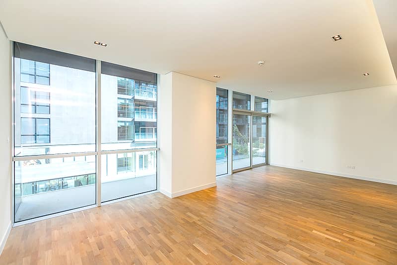 Modern City Living| Stylish 2 BR + Balcony Al Wasl