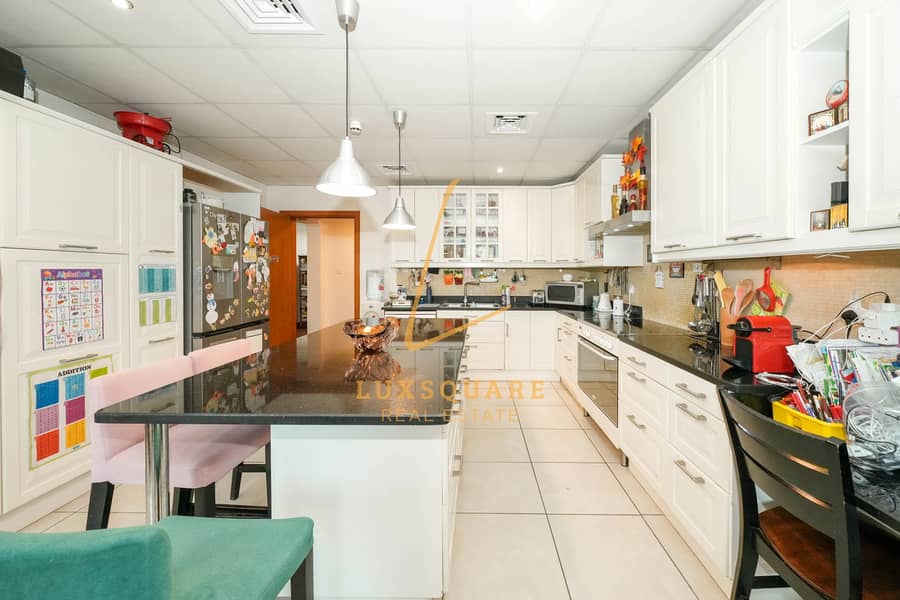 Exclusive I Upgraded I High Floor - Image 8