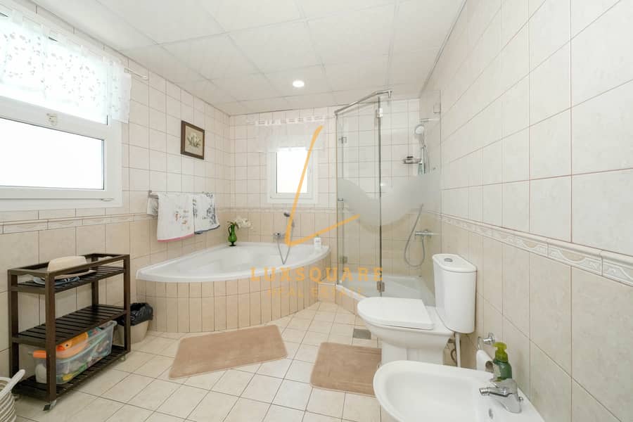 Exclusive I Upgraded I High Floor - Image 20