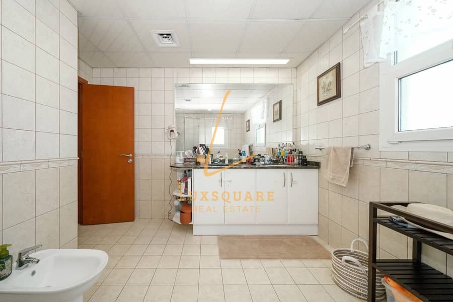 Exclusive I Upgraded I High Floor - Image 21