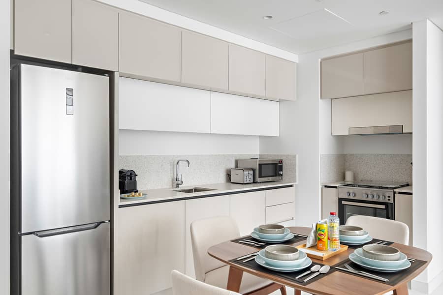 All bills included | Furnished | Emaar Tower - Image 9