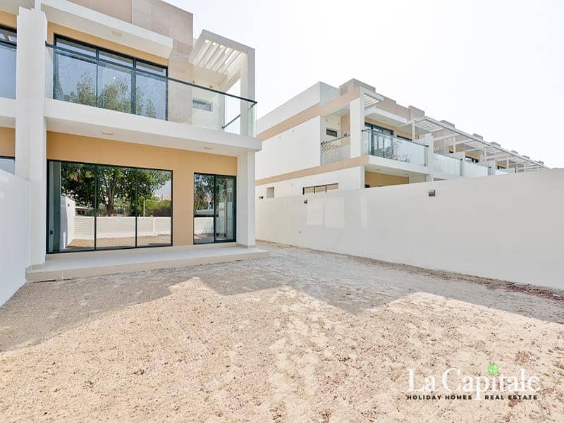 Brand New 4BR | Corner Unit | Large Plot