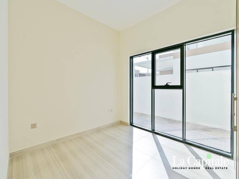 Brand New 4BR | Corner Unit | Large Plot - Image 8