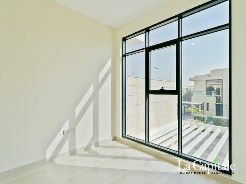 Brand New 4BR | Corner Unit | Large Plot - Image 12