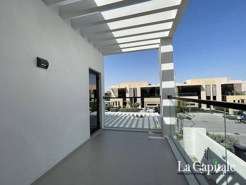 Brand New 4BR | Corner Unit | Large Plot - Image 18