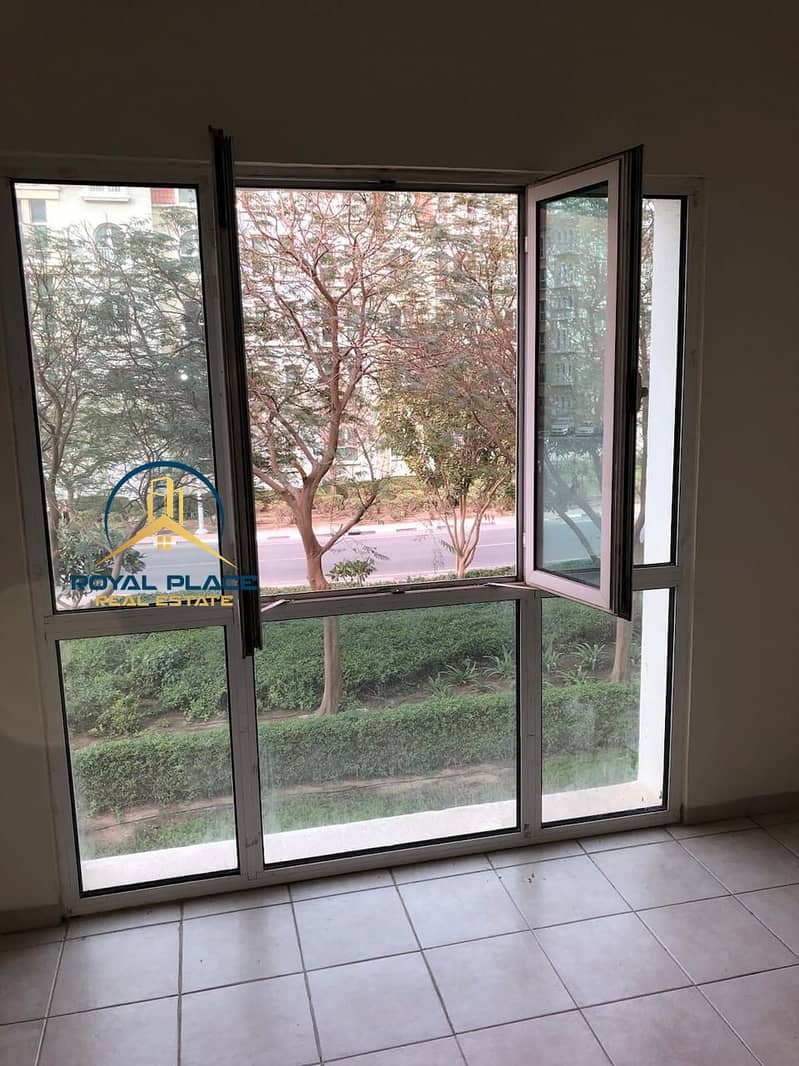 Spacious I Community View I Ready to Move - Image 6