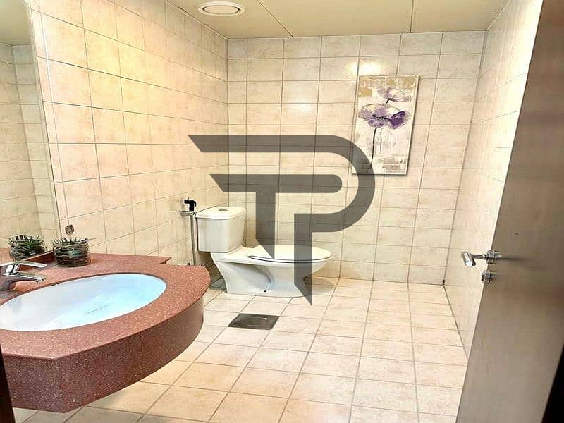 Spacious Layout | Closed Kitchen | Unfurnished - Image 8