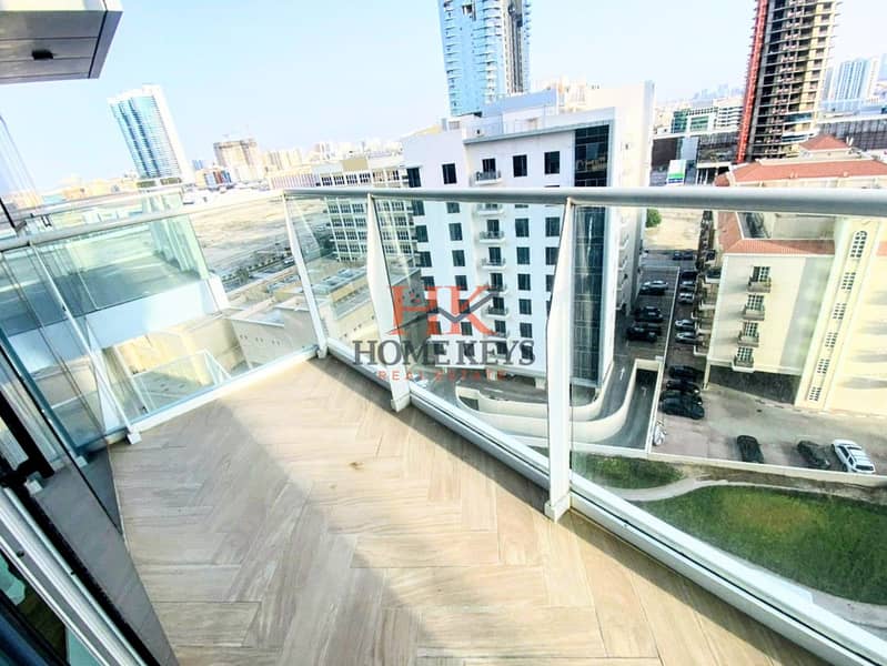 High-End Furnishing || Free Chillers & Internet || Panoramic Views || All Bills Included - Image 11