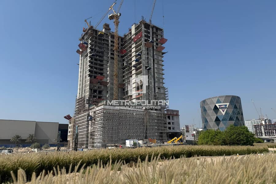 Middle Floor | Next to Mall | Motivated Seller