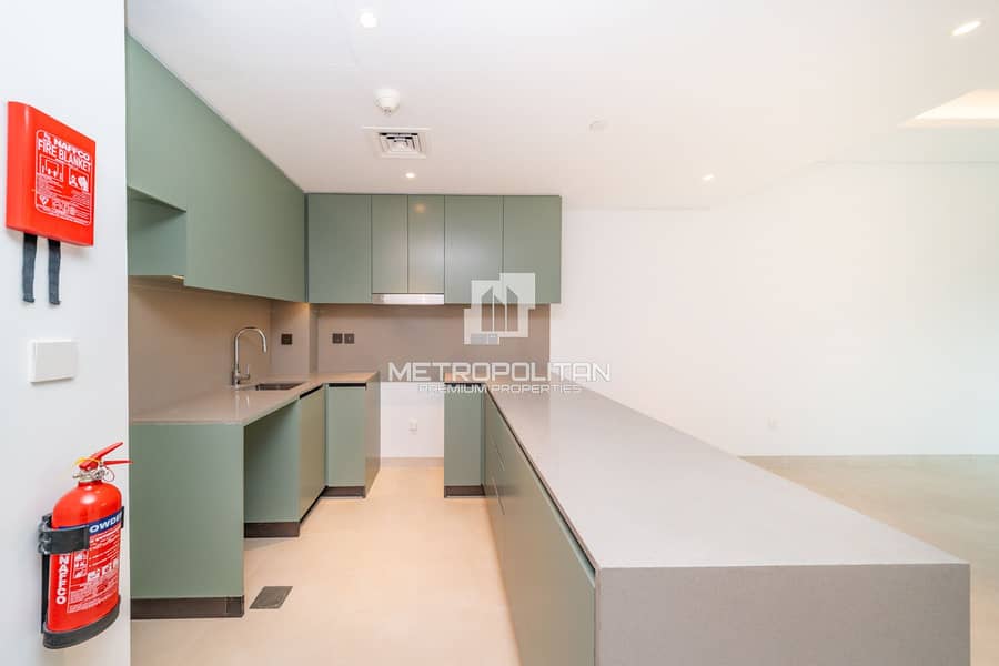 Larger Layout | Keys In Hand | Brand New