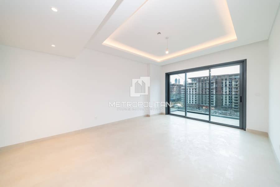 Larger Layout | Keys In Hand | Brand New - Image 6