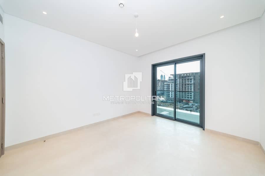 Larger Layout | Keys In Hand | Brand New - Image 8