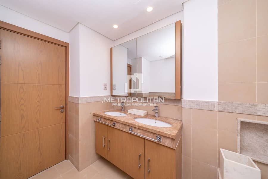 Vacant | High Floor | Spacious Layout - Image 7