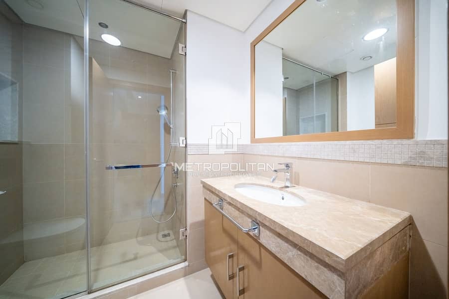 Vacant | High Floor | Spacious Layout - Image 10