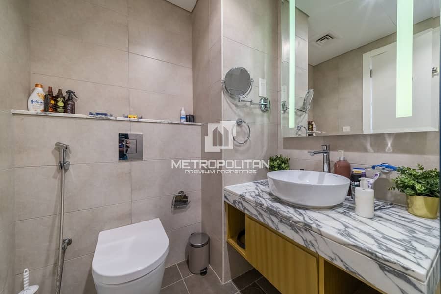 Exclusive Resale | Fully Furnished | High Floor - Image 9