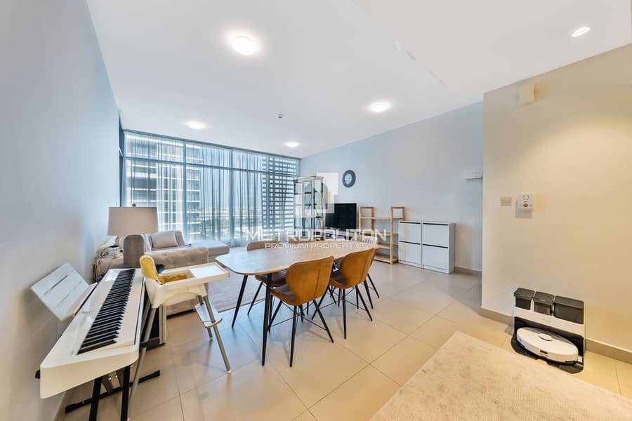 Largest One Bedroom | Tenanted | Community View