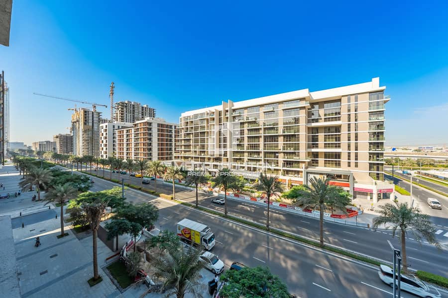 Largest One Bedroom | Tenanted | Community View - Image 12