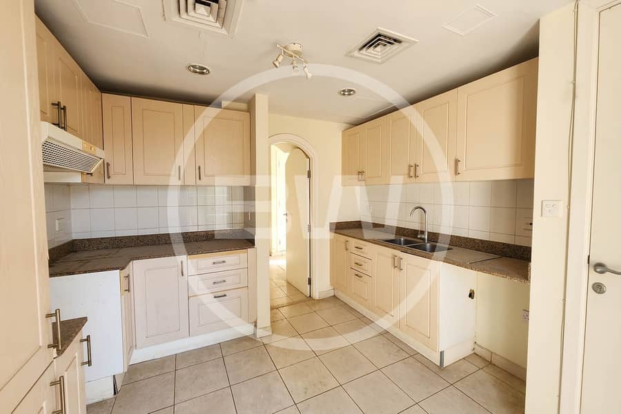 Vacant | Park and Pool | Lake View