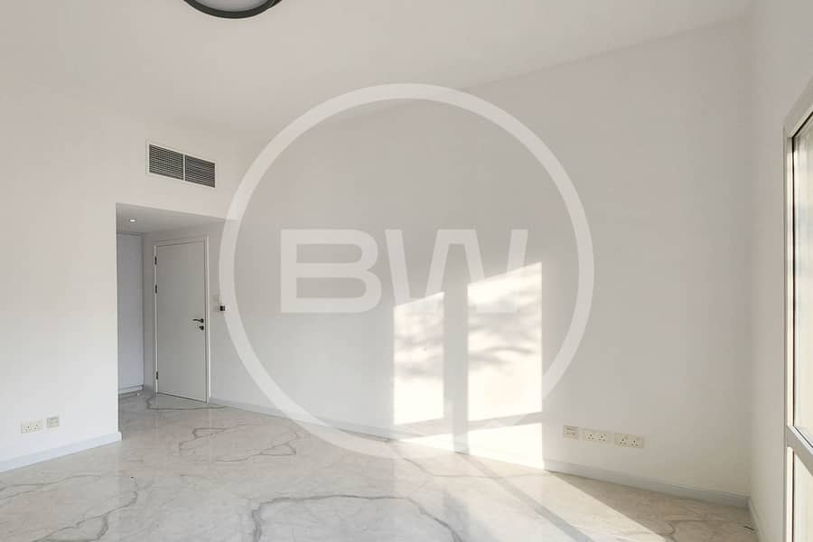 5 Bedroom | Fully Renovated | 6312 Sqft Plot - Image 9