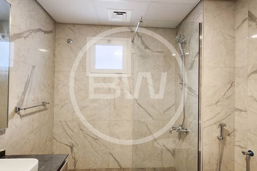 5 Bedroom | Fully Renovated | 6312 Sqft Plot - Image 12