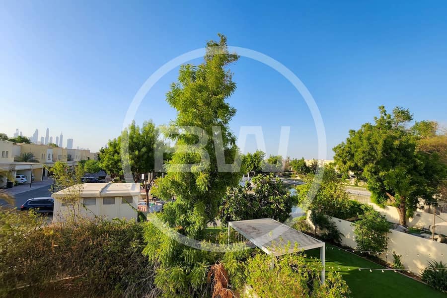 Vacant | Park and Pool | Lake View - Image 12