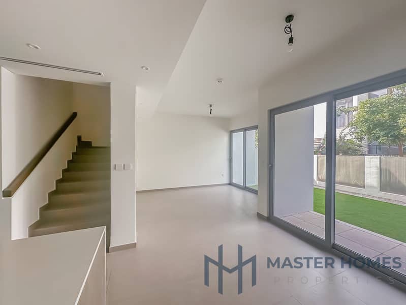 3 BHK | NEAR ENTRANCE | VACANT READY TO MOVE IN