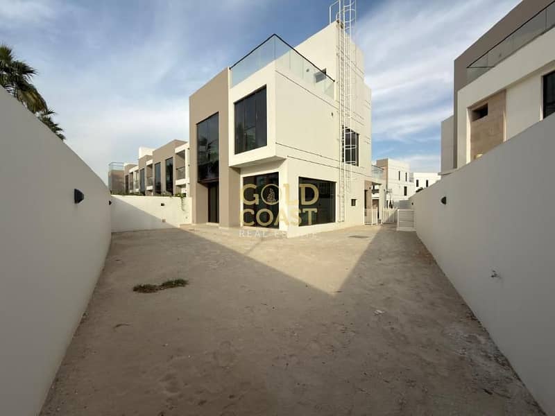 Ultra-Spacious 5BR Villa | Golfside Living at Damac Hills | Corner Unit | Elite Community | Family Living Redefined - Image 40