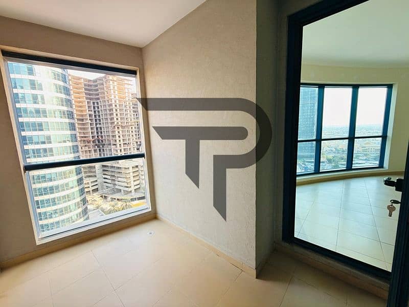 SPACIOUS 1BR | HIGH FLOOR | Golf View - Image 6