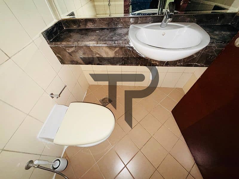 SPACIOUS 1BR | HIGH FLOOR | Golf View - Image 8