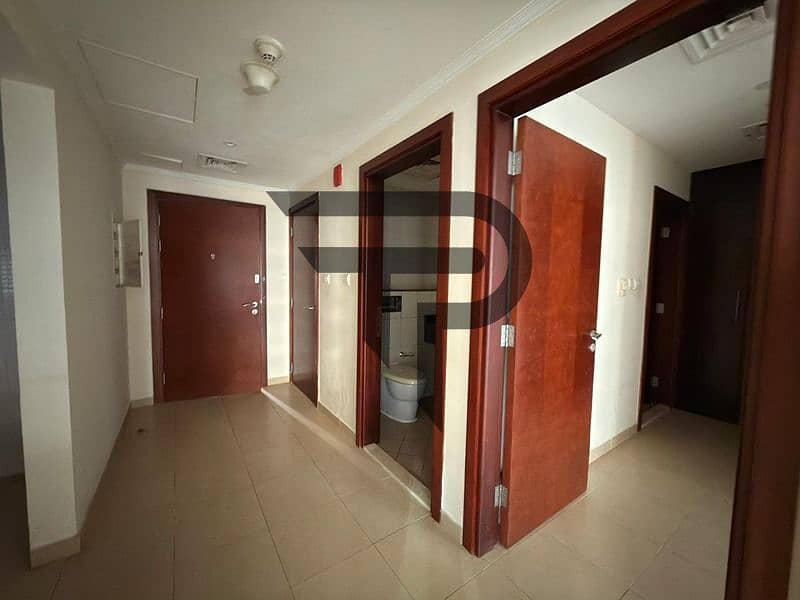 SPACIOUS 1BR | HIGH FLOOR | Golf View - Image 9